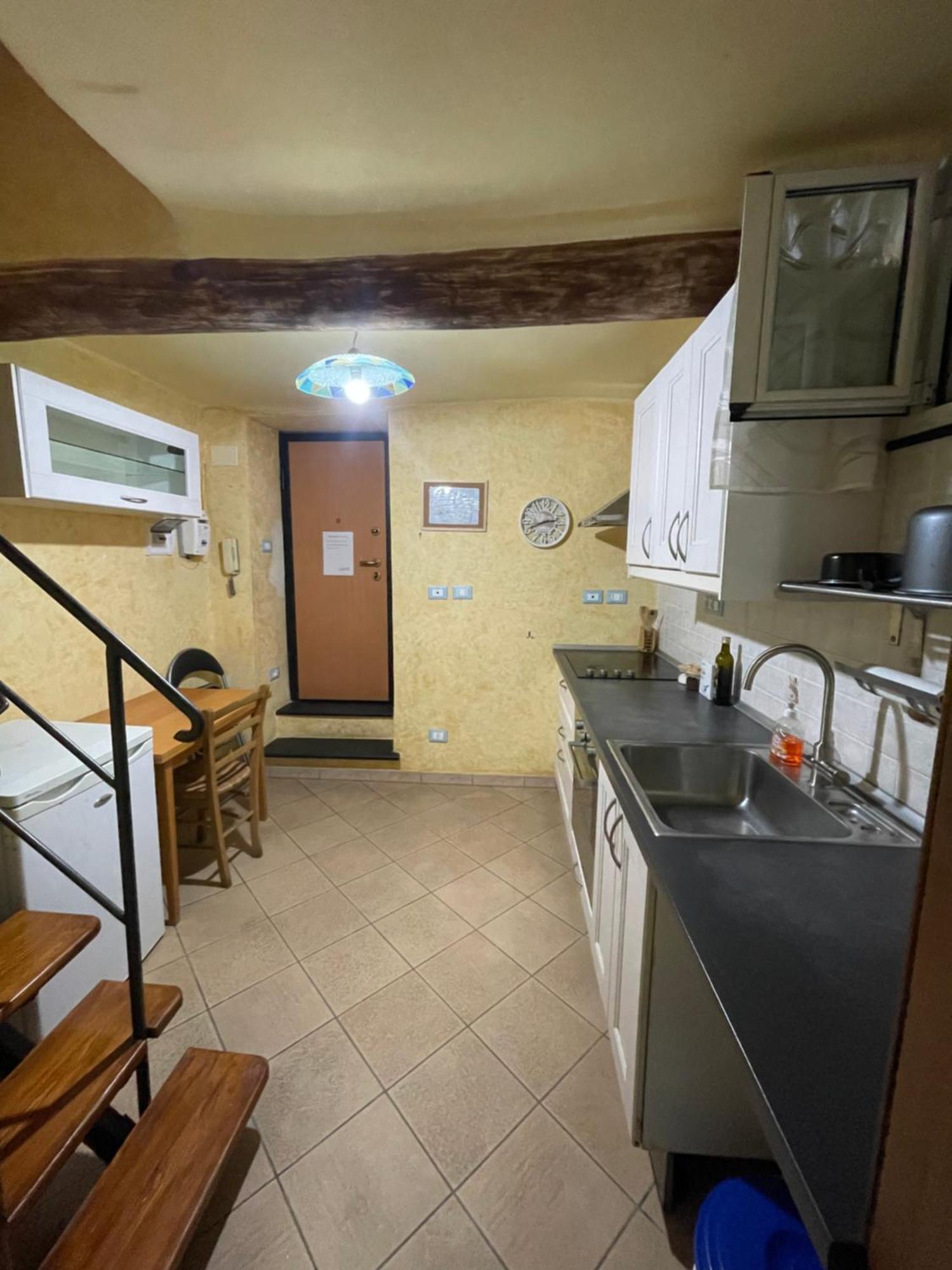 Apartamento Bilocale Arredato Sestri Ponente Génova Exterior foto