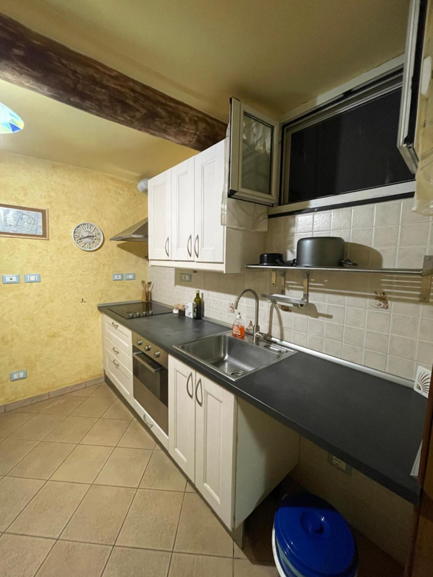 Apartamento Bilocale Arredato Sestri Ponente Génova Exterior foto